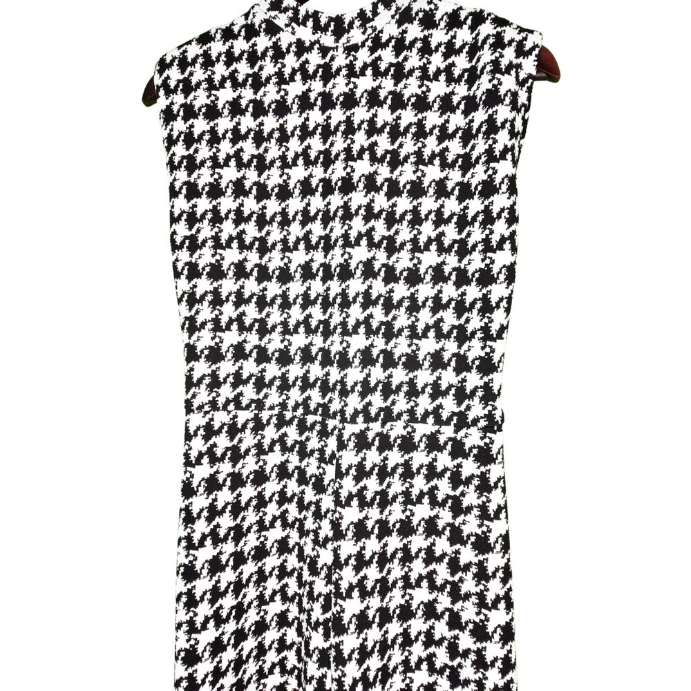 Stylish Black and White Jumpsuit, Small - Picture 4 of 10